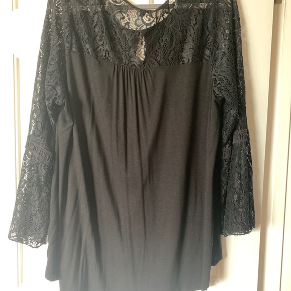 Top - Picture 2 of 3